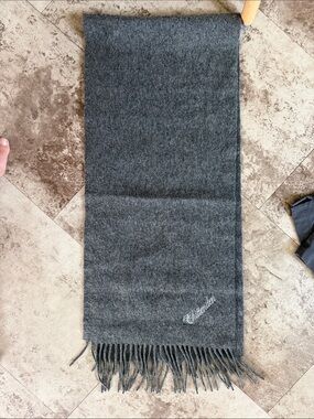 Men's Gray cashmere Scarf with Fringe